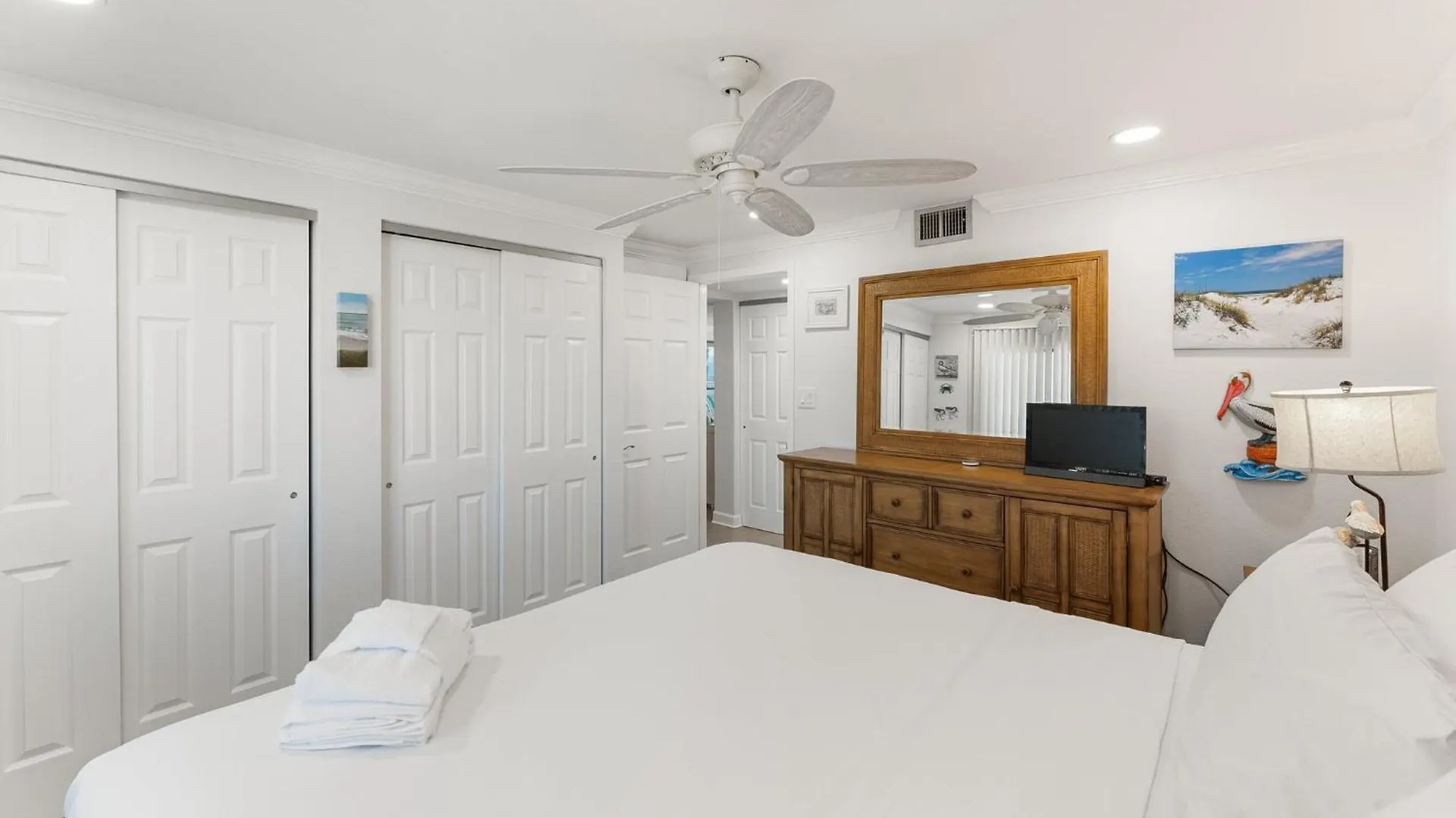 Beautiful Beach Front Paradise At Pinnacle Port B2-608! 파나마 시티 펜션