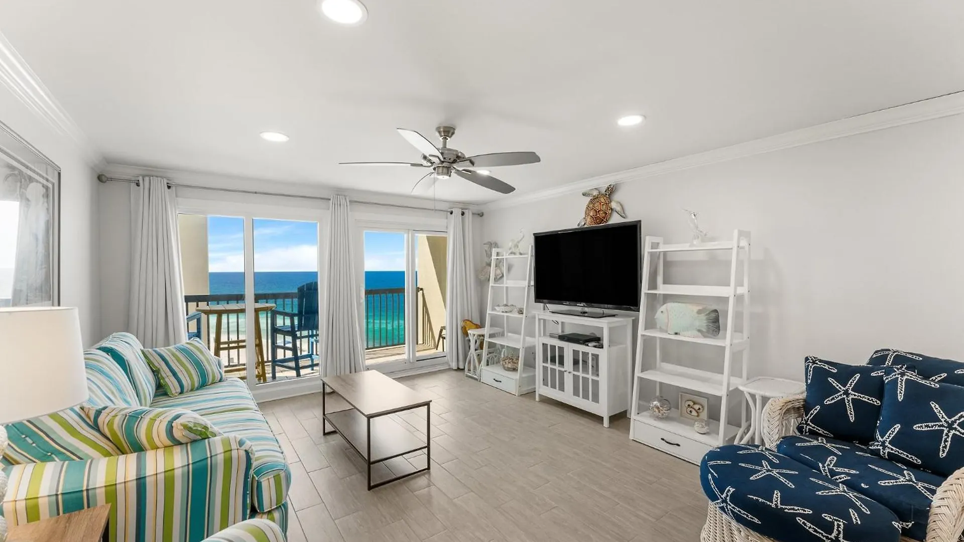 Beautiful Beach Front Paradise At Pinnacle Port B2-608! 파나마 시티
